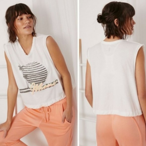 💄2 LEFT!!💄 Free People Movement Bring the Heat T - Picture 2 of 2